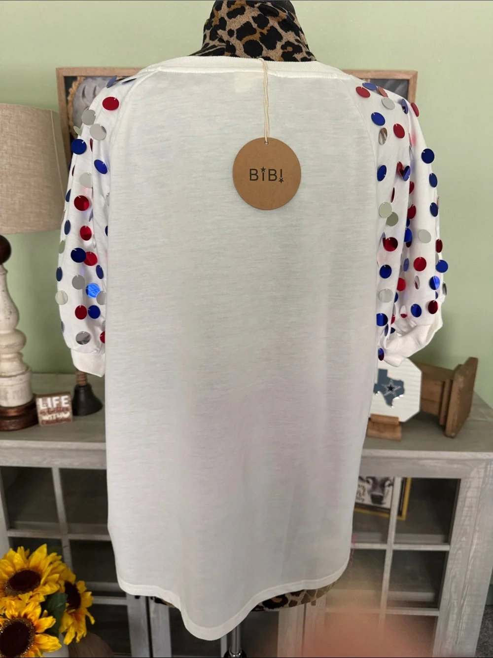 Party in the USA White Tee by BIBI Sz Large NWT - Picture 4 of 7